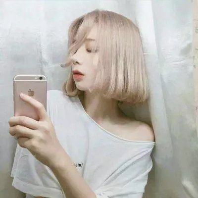 怪物少女妮莫娜